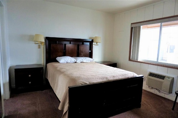 Bristlecone Motel image 19