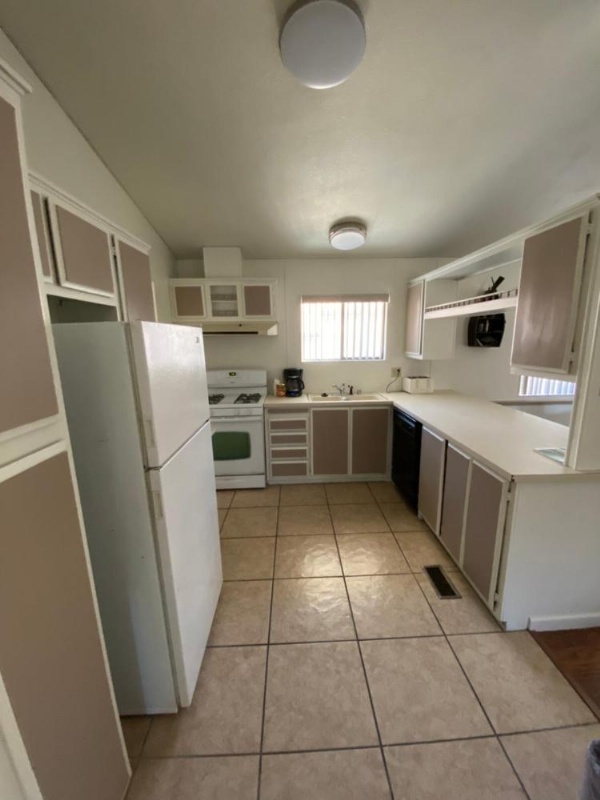 Bristlecone Motel image 26